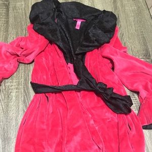 Betsy Johnson Pink robe bell sleeves sz large